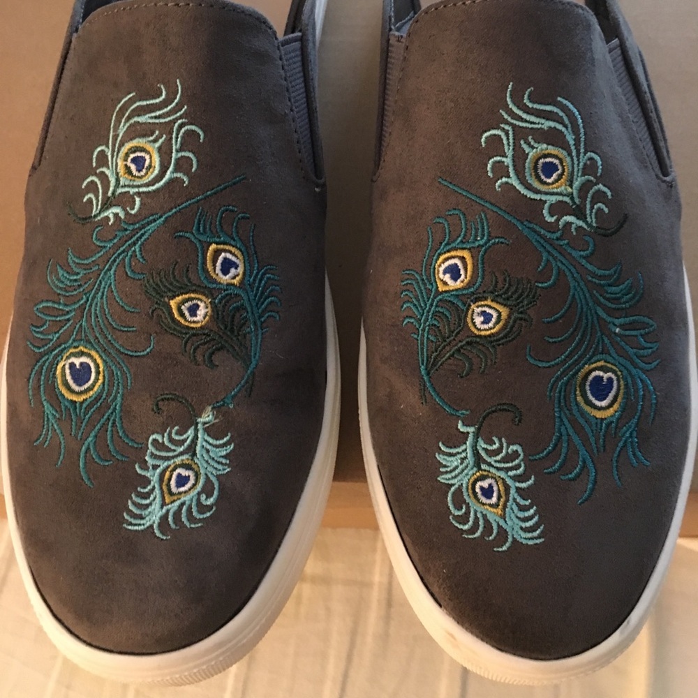 Embroidered slide Steven by Steve Madden